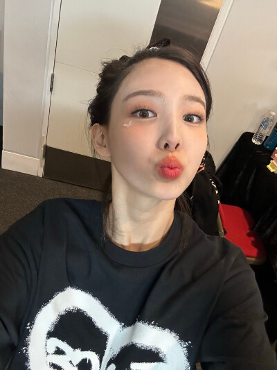 林娜琏 nayeon