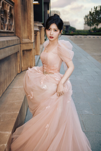 赖美云