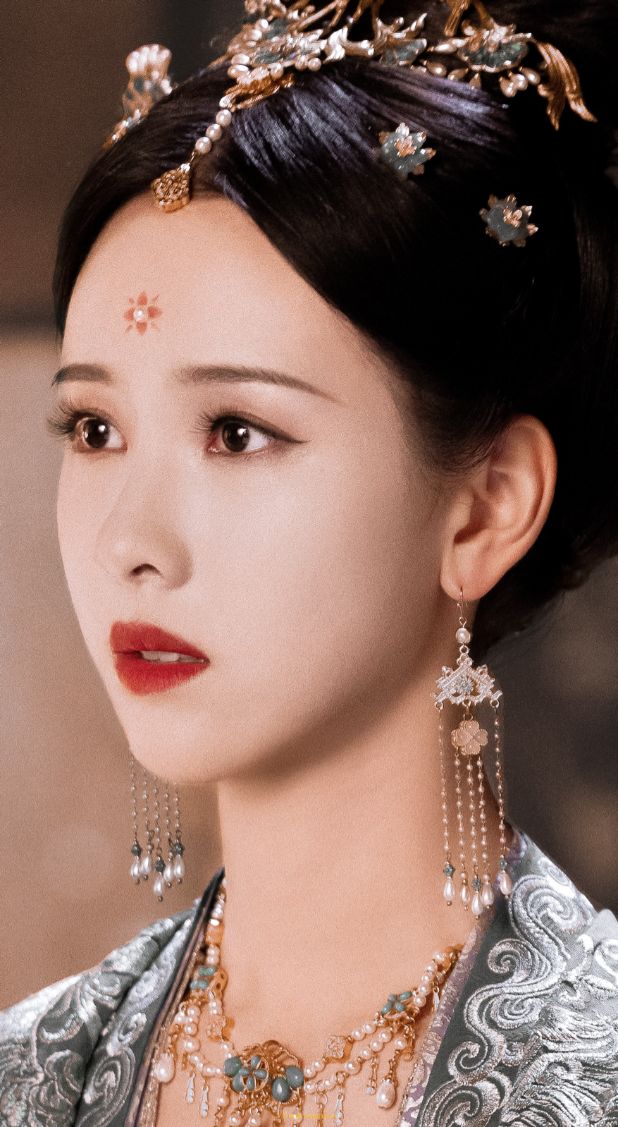 陈都灵 | 萧妍
cr:予沐恬