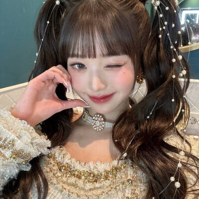 女神大人↖(^ω^)↗