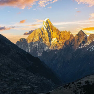 小众高山背景图
图源网络