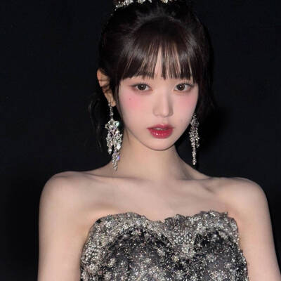 女神大人↖(^ω^)↗