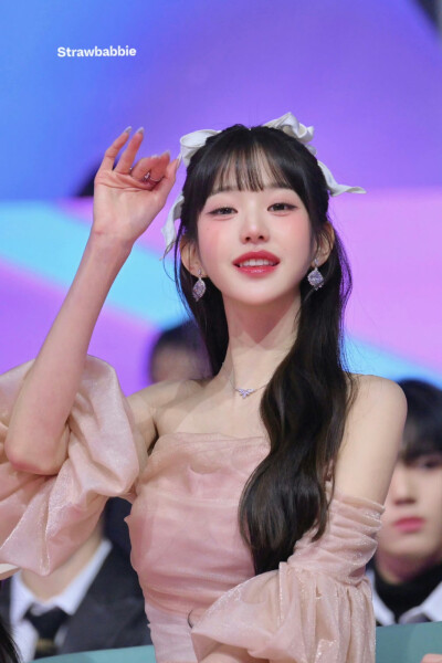 张元英 wonyoung