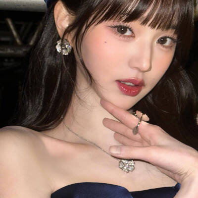 女神大人↖(^ω^)↗