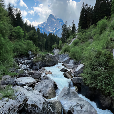 小众高山背景图
图源网络