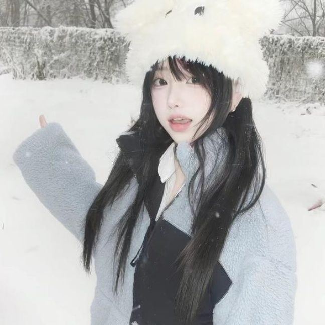 女生雪天頭像