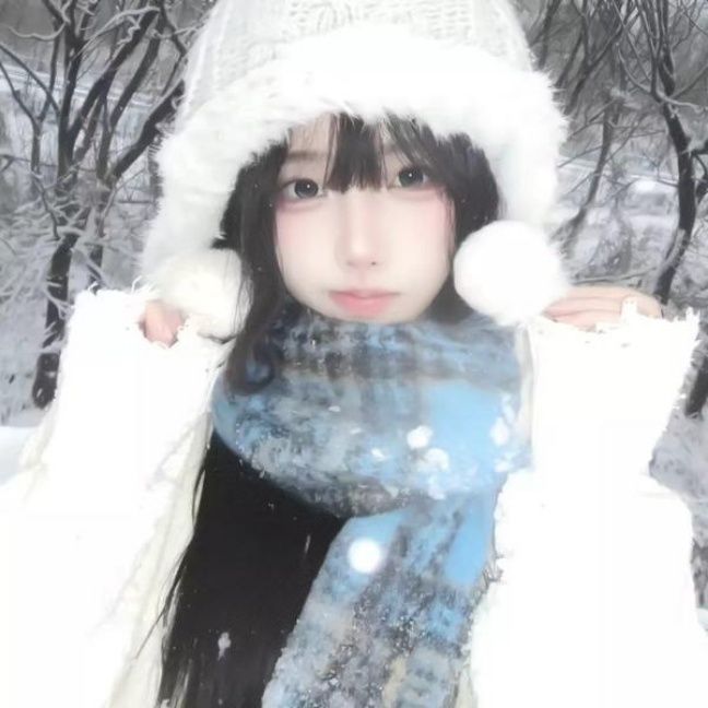 女生雪天头像