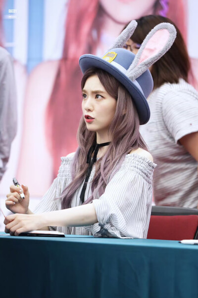 裴珠泫 Irene
