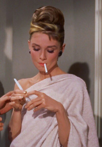 audrey hepburn in breakfast at tiffany's (1961) ​​​