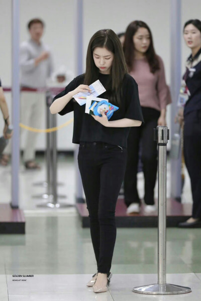 裴珠泫 Irene