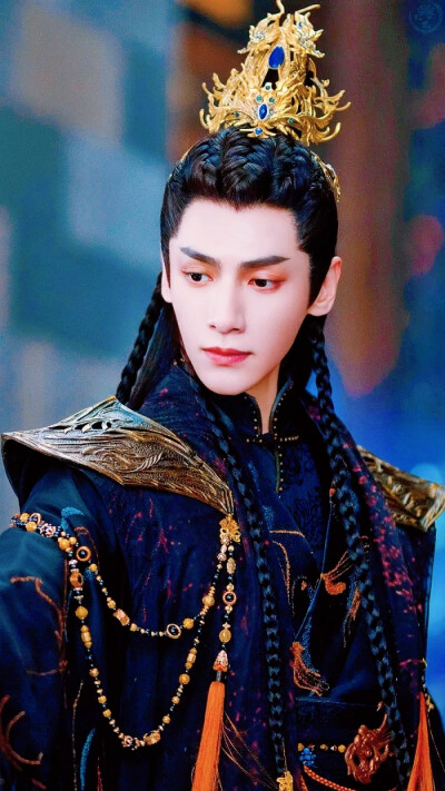 罗云熙 长月烬明