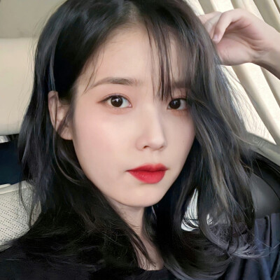 IU の 头像