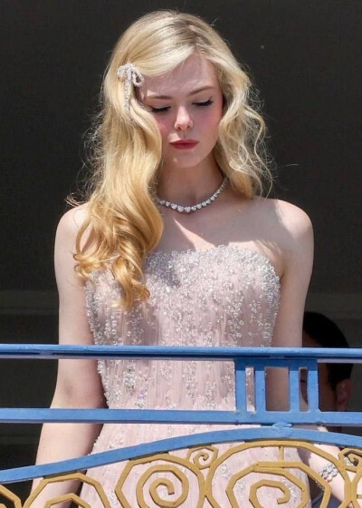 elle fanning