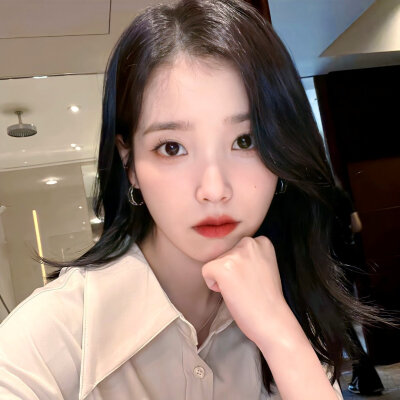 IU の 头像