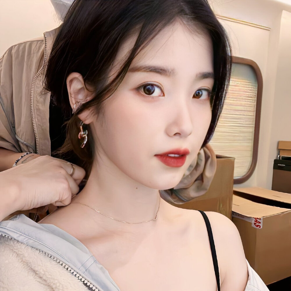 IU の 头像