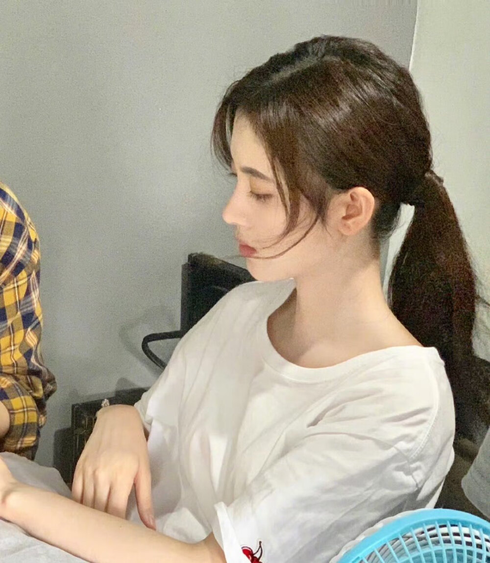 鞠婧祎超稀有图