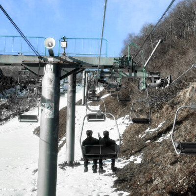 已经十七年没下雪的上海，突然飘雪.