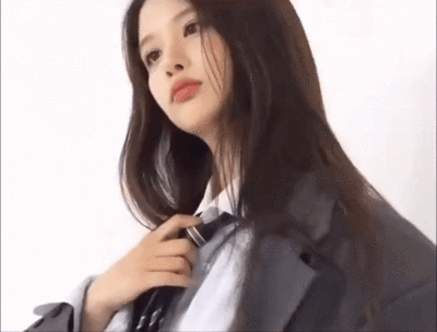 雪允 sullyoon
