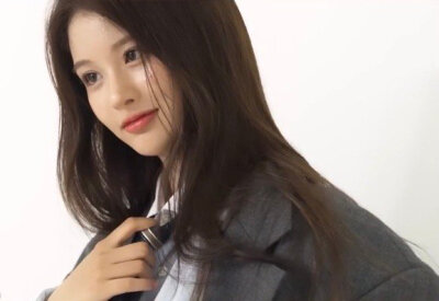 雪允 sullyoon