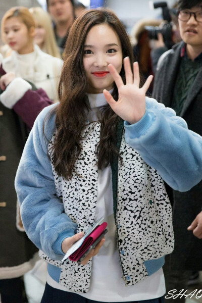 林娜琏 nayeon