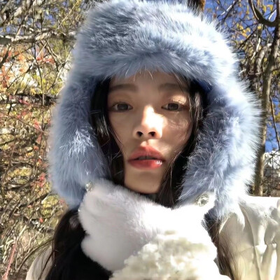 一川烟草，满城风絮，梅子黄时雨