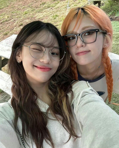 Somi × 严智