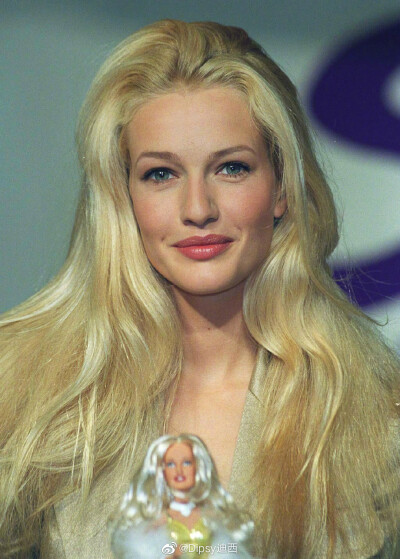 Karen Mulder 