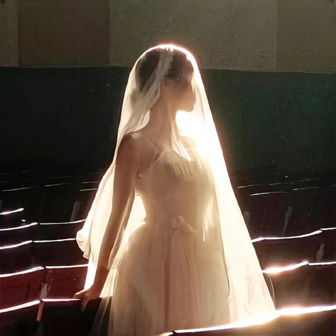 "在自己的小世界里做最快乐的人" ​​​