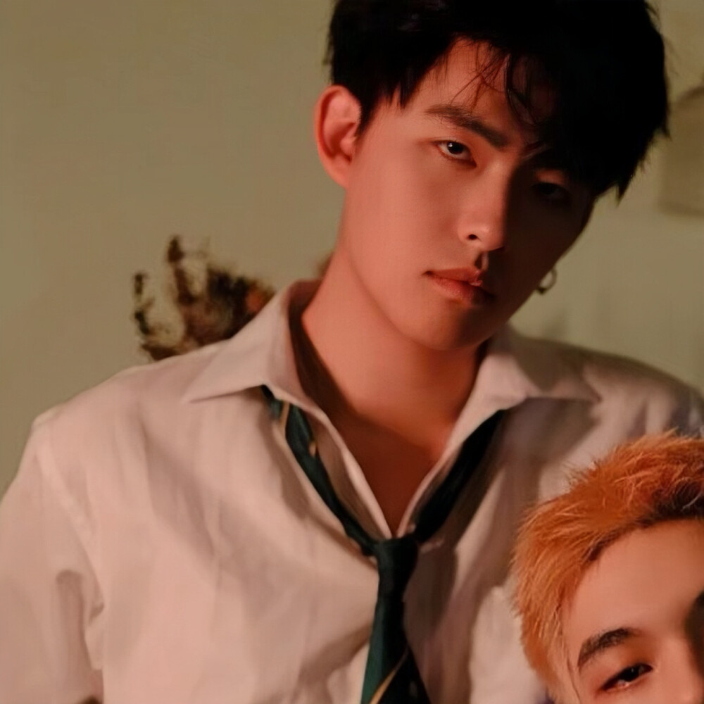 不会感到厌倦
我说会一定是我离开世界的那天
