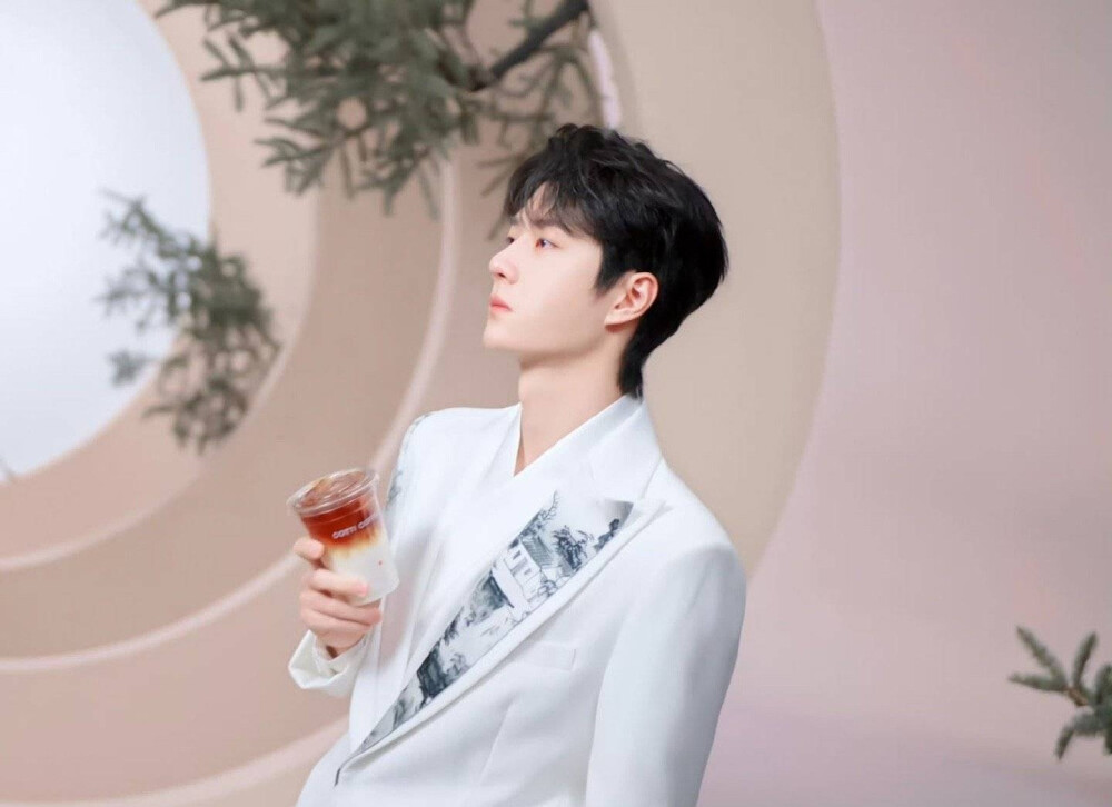 2024.1.5.COTTICOFFEE库迪咖啡品牌代言人王一博
“再要一杯咖啡☕️”