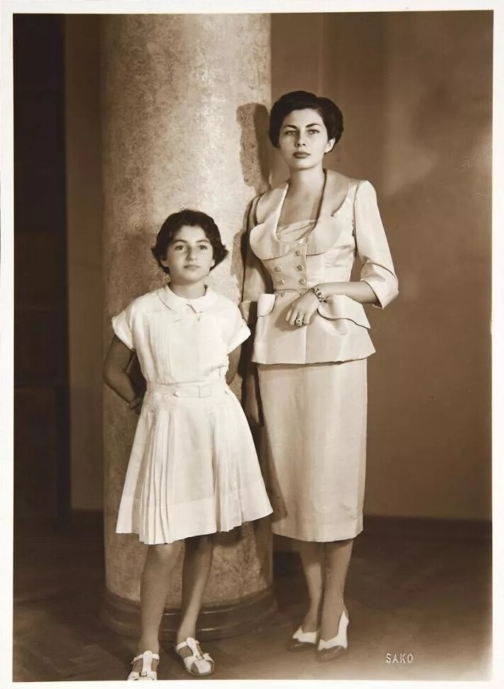 伊朗末代王后索拉雅