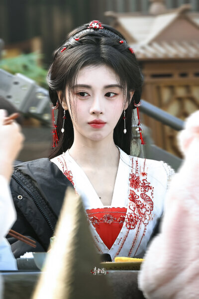 鞠婧祎▪
cr.青雾橘