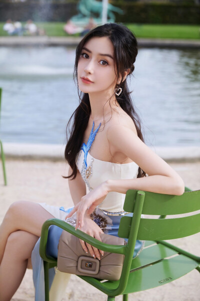 杨颖