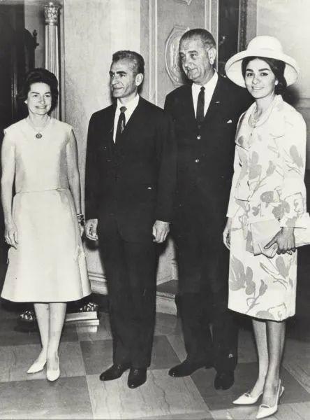 伊朗末代王后法拉赫