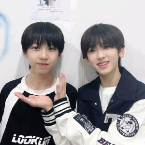 奇文/气温
左奇函.杨博文