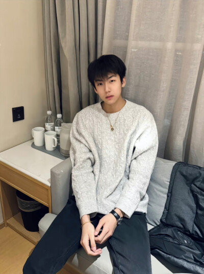 庞博文 壁纸/男头 - 高清图片，堆糖，美图壁纸兴趣社区
