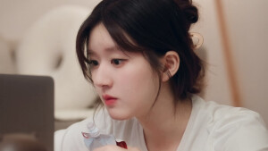 《偷偷藏不住》桑稚