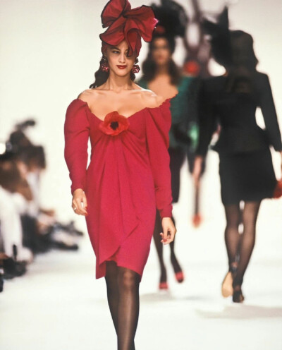 Yves Saint Laurent 1990 春夏 ​​​