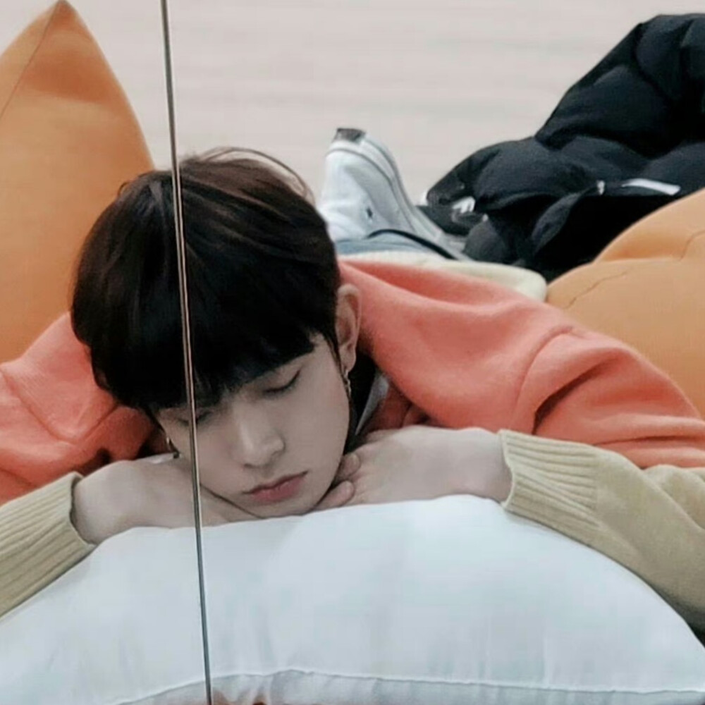 李羲承头像 李羲承糊图头像