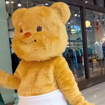  黄油小熊也太可爱了吧~
小熊头像~