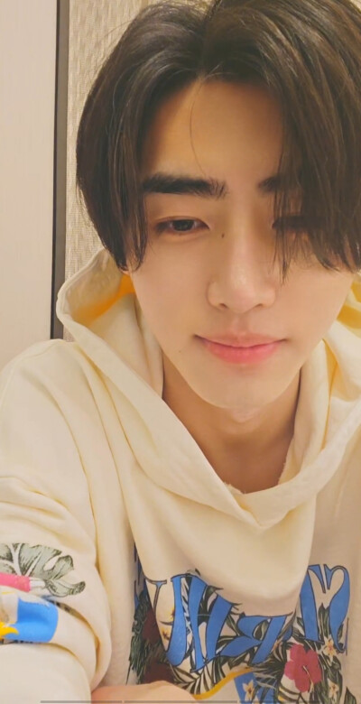 只要春天不死，就有新春的花年年岁岁绽放。 