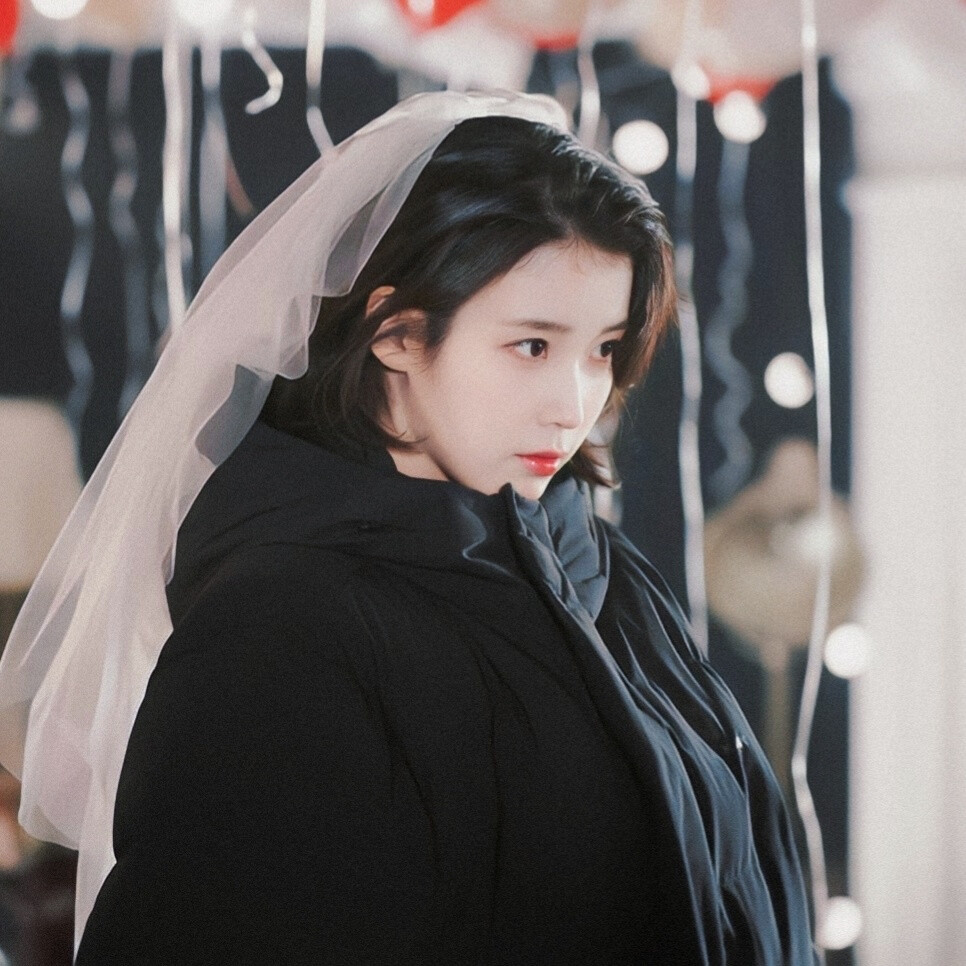 IU | Love wins all花絮
cr:__南宫_