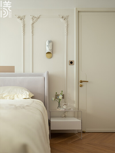 项目名称：海予流光
项目设计：深圳漾空间设计有限公司
软装实施：深圳漾空间设计有限公司
项目地点：深圳红树西岸
项目面积：147平
装修风格：轻法式