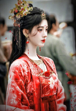 鞠婧祎