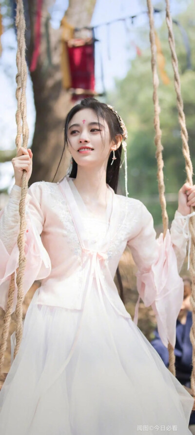 鞠婧祎美女头像