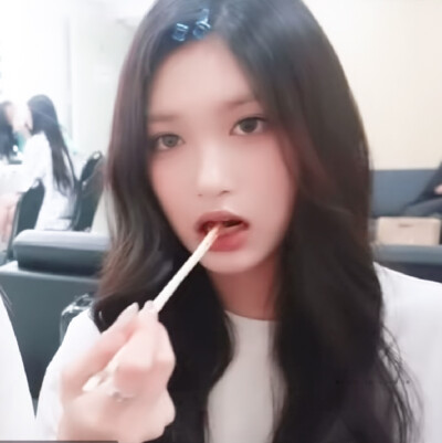 ►李瑞头像
