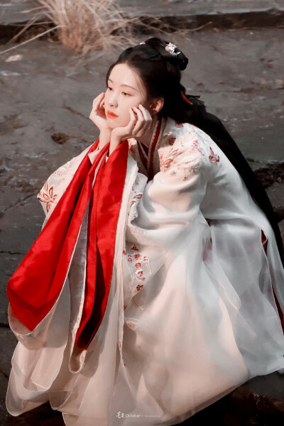 大梦归离▪陈都灵
cr.芒果October_陈都灵