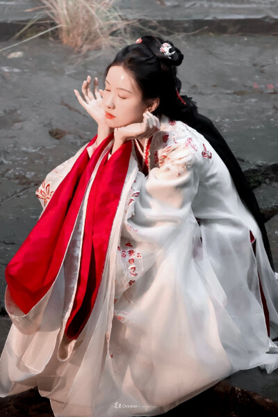 大梦归离▪陈都灵
cr.芒果October_陈都灵