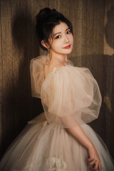 赖美云