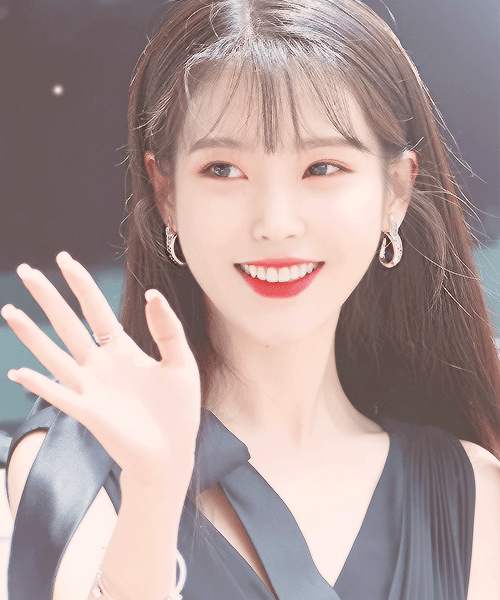 IU